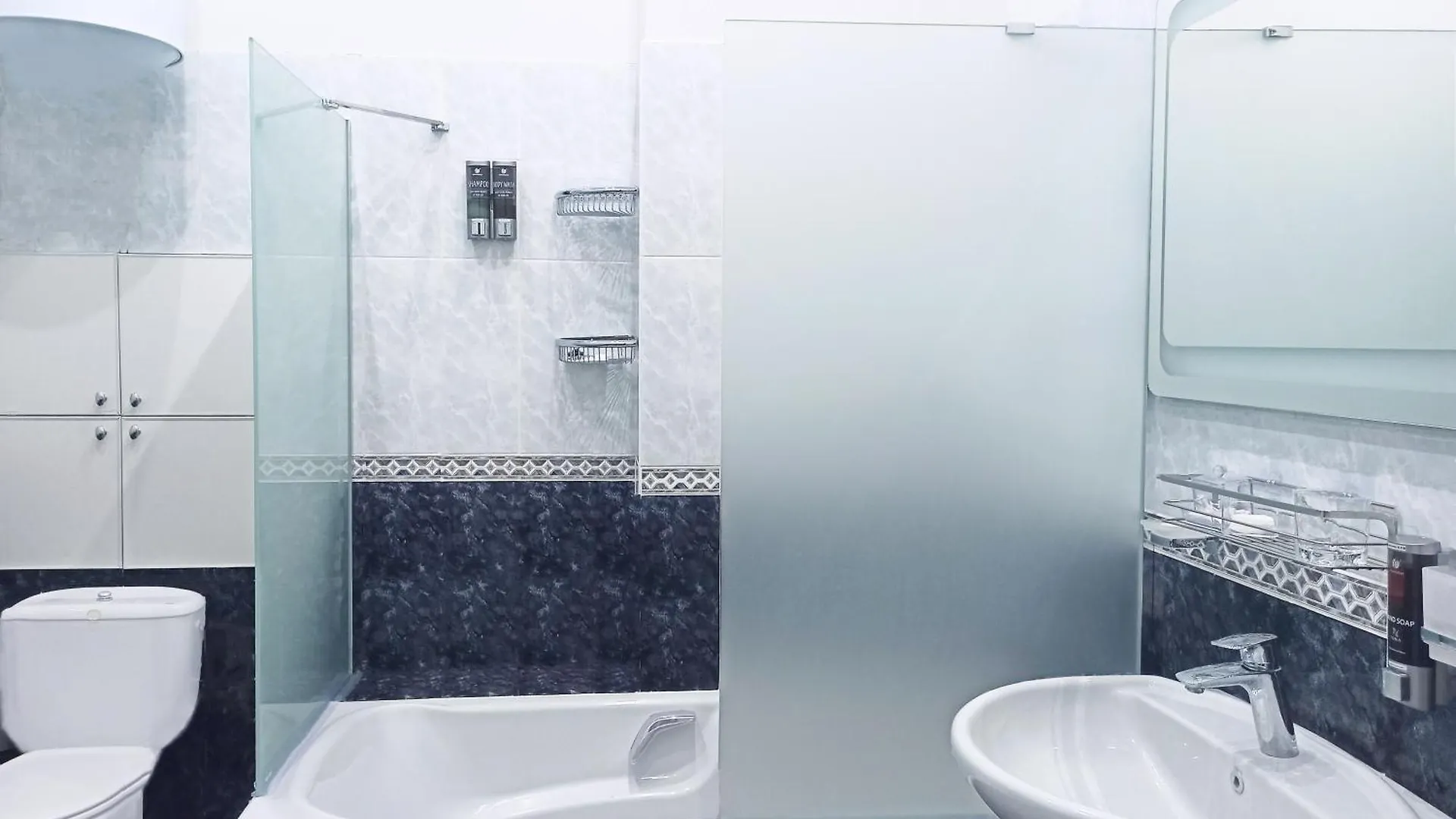 Apartment Luxury Centre Located 基輔 0*,  乌克兰