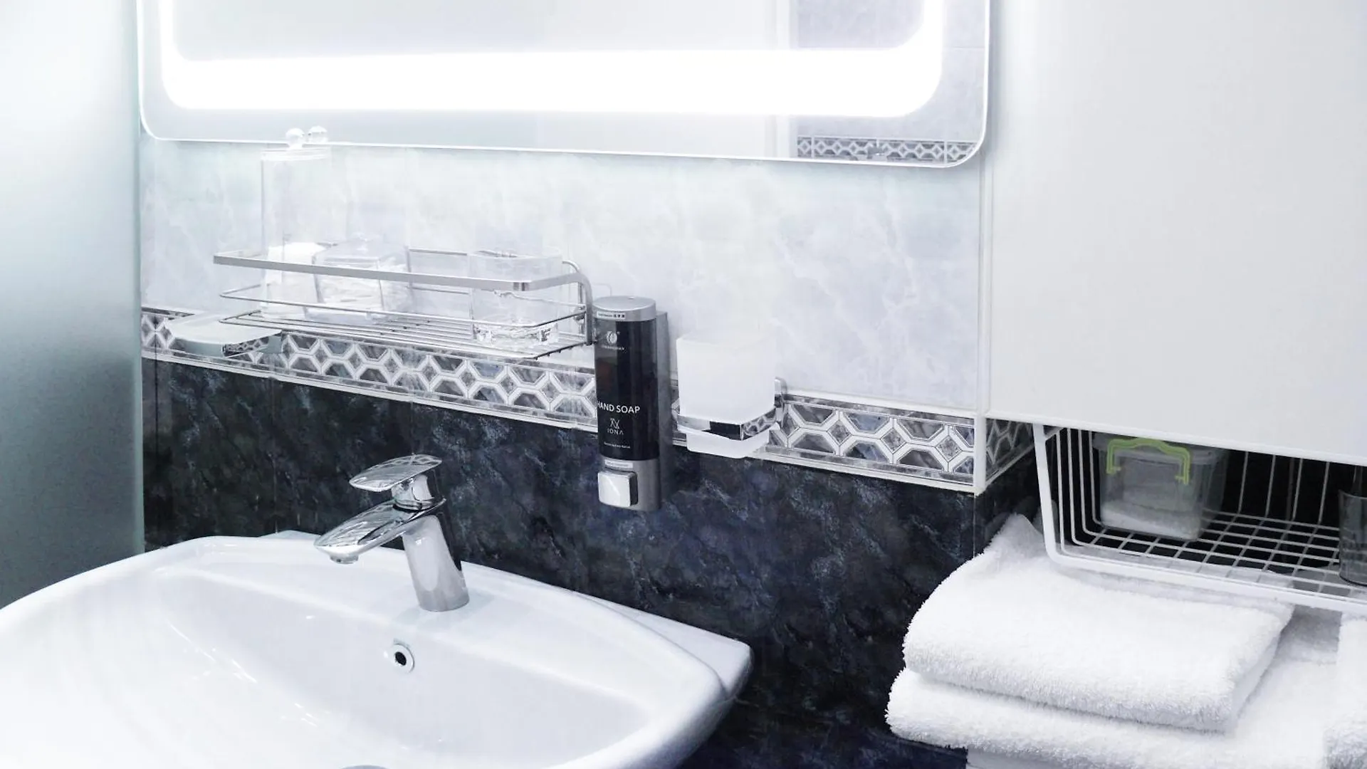 Apartment Luxury Centre Located 基輔 0*,