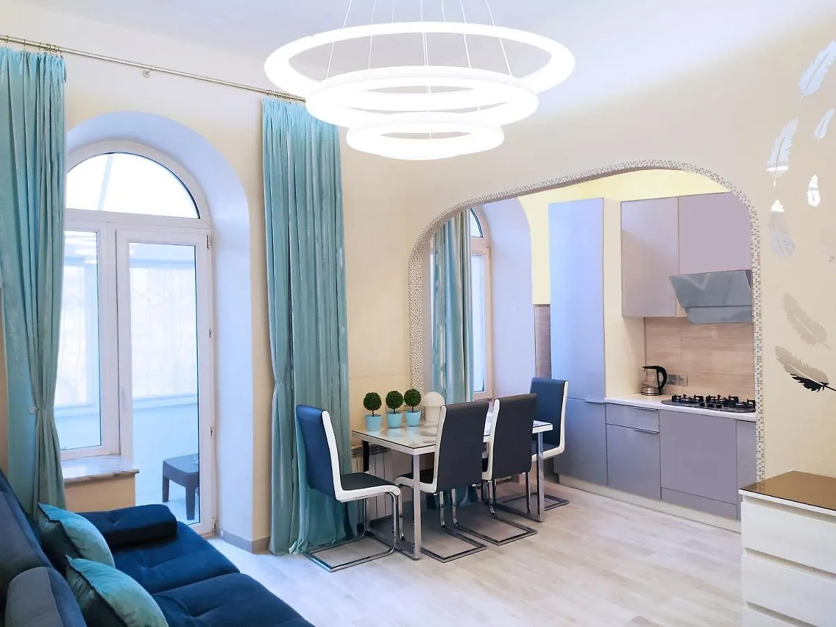 Apartment Luxury Centre Located 基輔 0*,  乌克兰